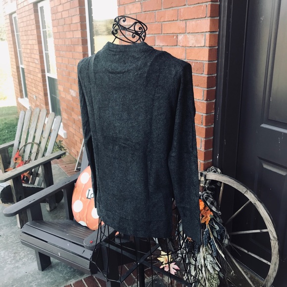 Royce Brand Women’s Sm Pullover Christmas Sweater - Picture 9 of 9